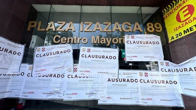 La Plaza Izazaga 89 vivió un mega operativo por varios artículos fraudulentos hallados