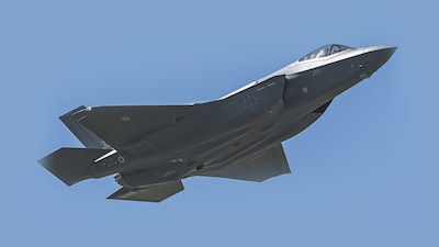 Desapareció, luego que su piloto tuvo que expulsarse de la nave