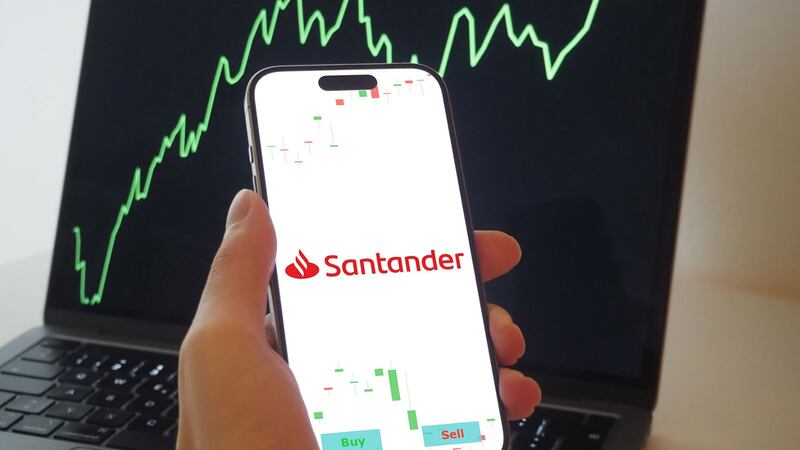 “Pese a incertidumbre, vamos a apostar más”: Santander anuncia inversión de 42 mmdp