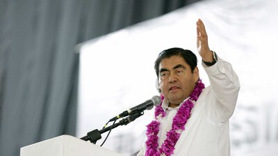 El candidato a la gubernatura de Puebla fue criticado por su propaganda de campaña