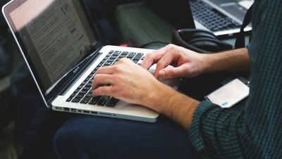 Existen herramientas que protegen tus datos personales y las actividades que realizas en internet