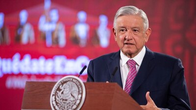 "Vamos a emerger, vamos a crecer económicamente", aseguró el presidente