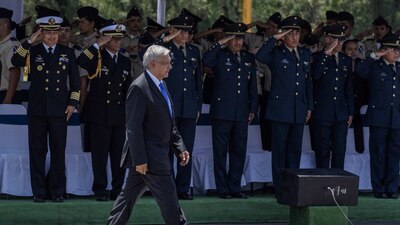 El presidente dijo que sí se hará el aeropuerto en la base militar