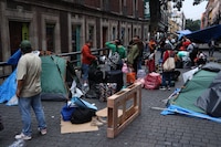 CNTE declara concluida la huelga nacional, retira campamento del Centro Histórico de la CDMX