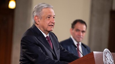 El mandatario aseguró que es jefe de Estado, no de un partido