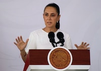 Salud investiga si hay relación entre productos mexicanos y el brote de diarrea explosiva en EU