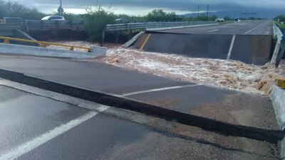 La entidad tiene al menos 5 carreteras cerradas por las fuertes lluvias