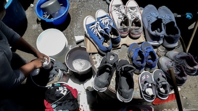 La CNDH pidió buscar alternativas para albergar a los migrantes en condiciones dignas