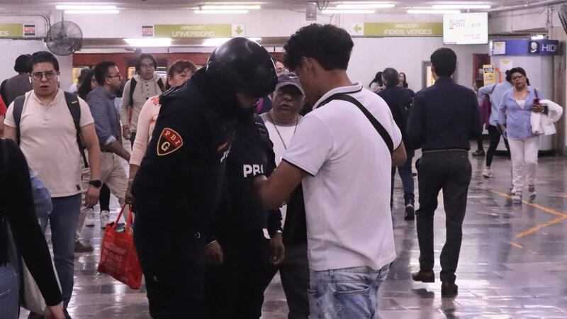 Suman 120 denuncias por pinchazos en el transporte público: Fiscalía-CDMX