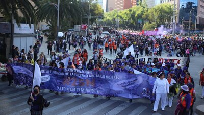 La marcha que salió desde el Ángel llegó hasta el Zócalo.