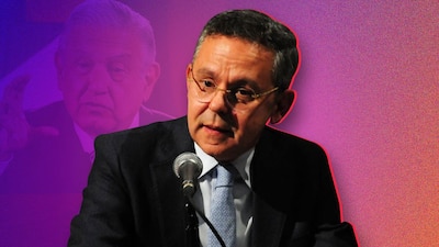 Ha sido vocero de Andrés Manuel López Obrador, desde que era jefe de Gobierno