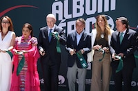 Gianni Infantino visita Iztapalapa para inaugurar la exposición ‘Álbum Épico’ en el Museo Yancuic