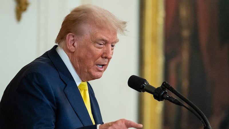 Trump evalúa “medidas adicionales” contra cárteles en México