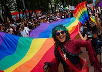 CDMX se viste de los colores del arcoíris con la Marcha por el Orgullo LGBTTTIQ+