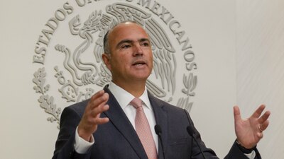 El secretario de Agricultura, José Calzada, fue quien lanzó el reto a los secretarios