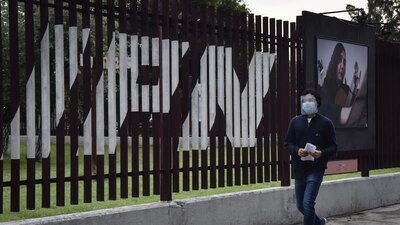 La institución ofrece diversos apoyos para sus estudiantes de media superior, superior y posgrado