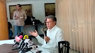 Reiteró, que, desde su perspectiva, sí hay piso disparejo en la contienda morenista