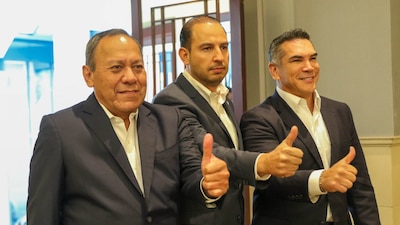 Los partidos PRD, PAN y PRI  conforman el bloque opositor Va por México