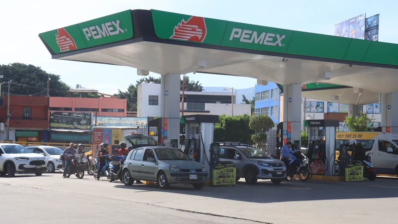 Más de mil 700 gasolineras siguen fuera del acuerdo para mantener estable el precio del diésel