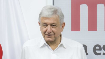 El aspirante morenista fue irónico ante el comentario de Peña sobre cómo sería su sucesor ideal