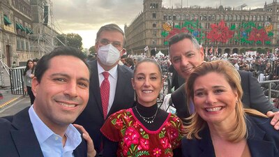 Disfrutando del AMLOFest