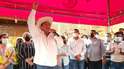 Félix Salgado Macedonio se reunió este martes con algunos seguidores para lanzar sus advertencias