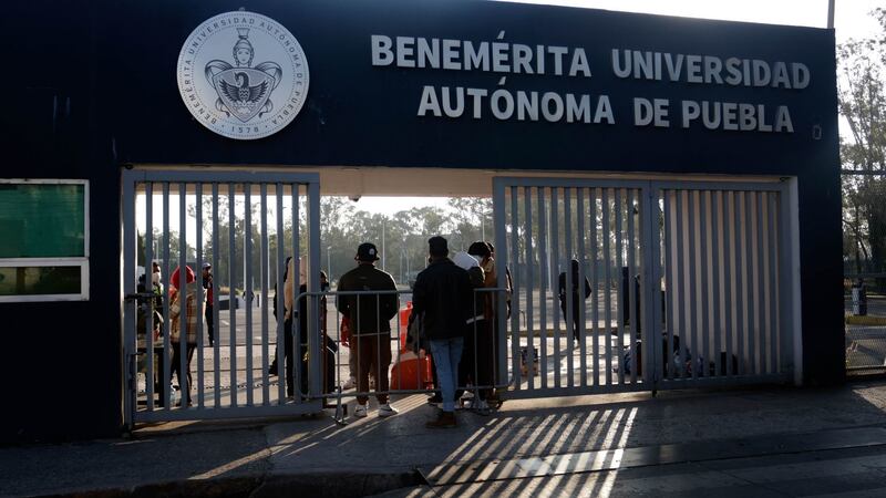 Paro en la BUAP llega a su fin; entregan instalaciones tras acuerdos con autoridades