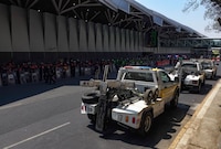 ¿Lograron acuerdos? Tras 3 horas de bloqueos, taxistas liberan acceso al AICM