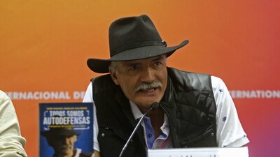 José Manuel Mireles dijo que solo sería candidato si AMLO se lo pide personalmente
