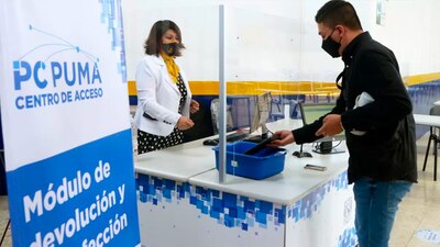 La máxima casa de estudios está prestando equipo de cómputo para las clases online