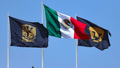 El escudo de la máxima casa de estudios cumple 100 años de se creación.