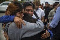 “Deje de aterrorizar a nuestros residentes”: alcaldes piden a Trump detener las redadas