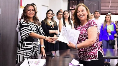 La candidata recibió su acuse de registro ante el OPLE