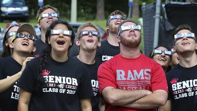 Hay lentes especiales que pueden ayudarte a proteger la vista