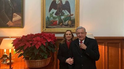 El presidente deseó felicidad a todos los mexicanos