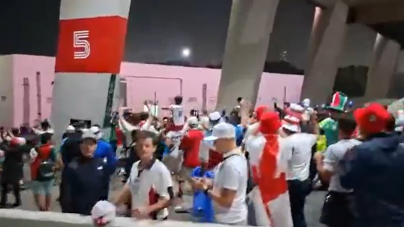 VIDEO: Aficionados ingleses ovacionan al ‘Tri’ y agradecen el recibimiento tras el duelo con México