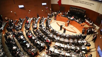 La moción de Ricardo Monreal fue rechazada con 46 votos a favor, 67 en contra y 9 abstenciones.