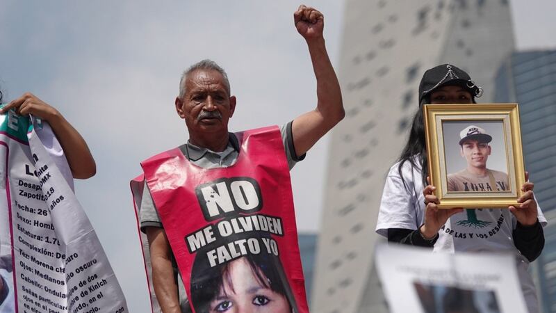 Otorgarán Doctortado Honoris Causa al padre de Esmeralda, joven desaparecida en 2009