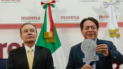 Presentaron la boleta circular de la encuesta de Morena