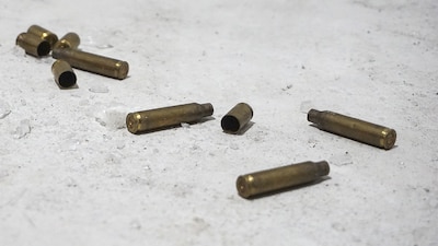 El saldo hasta el momento es de tres heridos, contado a dos civiles lesionados: un valet parking, y un mesero.