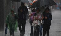 Día del Padre viene con paraguas: pronostican lluvias fuertes en CDMX