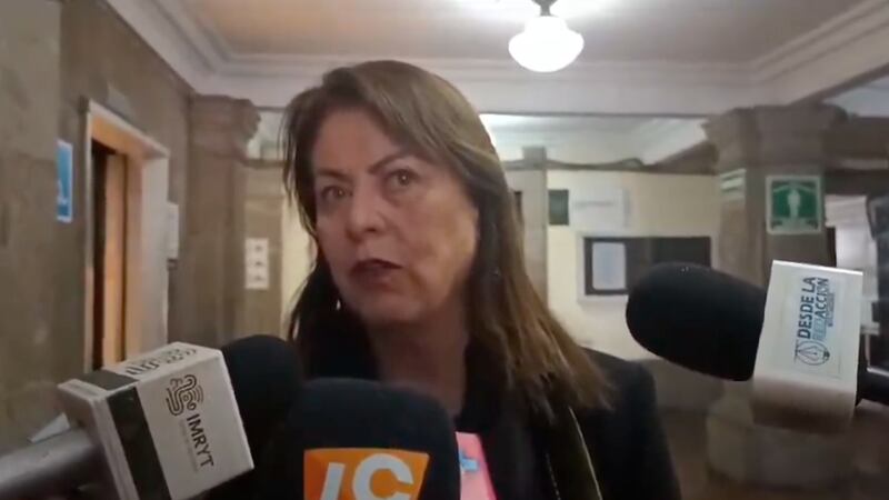Margarita González reprocha deportación de migrantes esposados al AIFA