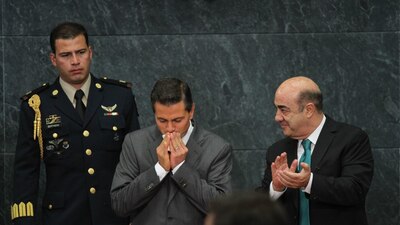 Colaboró con las autoridades al momento de su detención y fue custodiado por la Marina y la FGR