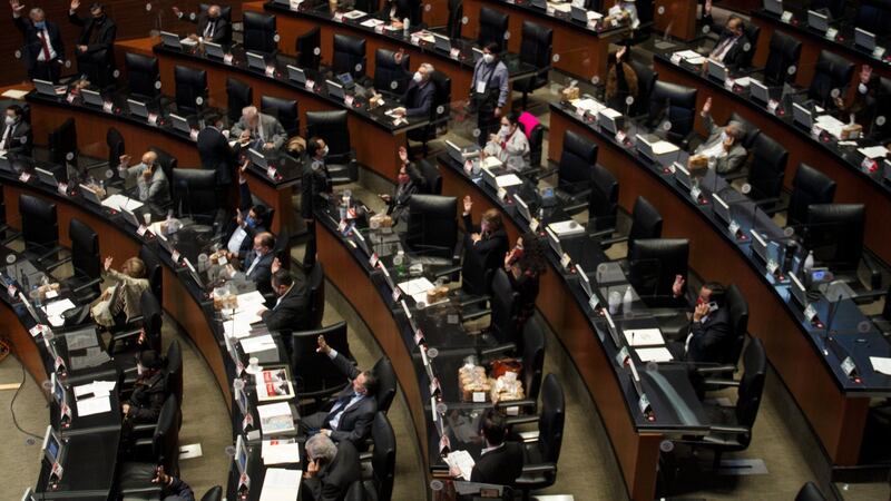 Senado aprueba Ley de Telecomunicaciones en medio de señalamientos de censura y control