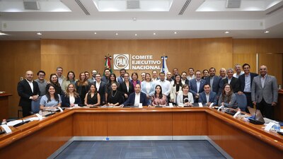 Marko Cortés urgió a cerrar filas para evitar al ejército en las calles