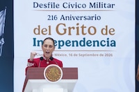 Sheinbaum defiende que “México no se doblega ni se vende”, en el aniversario de la Independencia