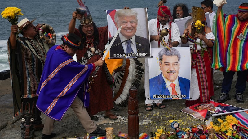 Chamanes peruanos predicen el fin del gobierno de Maduro y más guerras