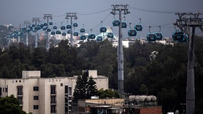 Tiene 6 estaciones: Cuautepec, Tlalpexco, Campos Revolución, Ticomán, La Pastora e Indios Verdes.