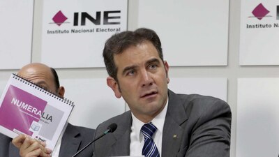 Lorenzo Córdova detalló que más de 219 mil ciudadanos están fungiendo como vigilantes de partidos