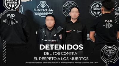 Detienen a dos hombres por profanar tumbas y robar joyas en Querétaro